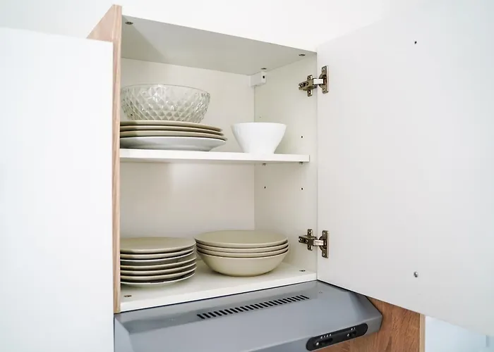 Mia With Free Onsite Parking *