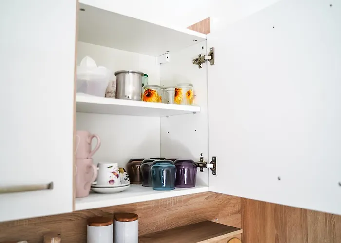 Mia With Free Onsite Parking * 이졸라